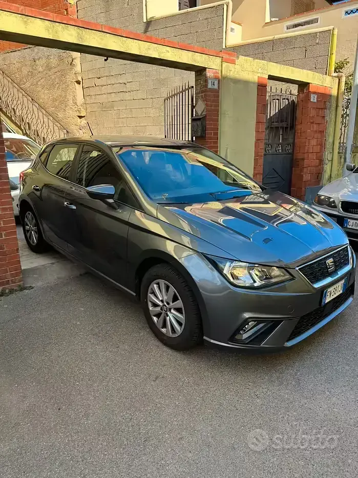 Usata Seat Ibiza 75 CV (55 kW) 2018 Grigio Utilitaria