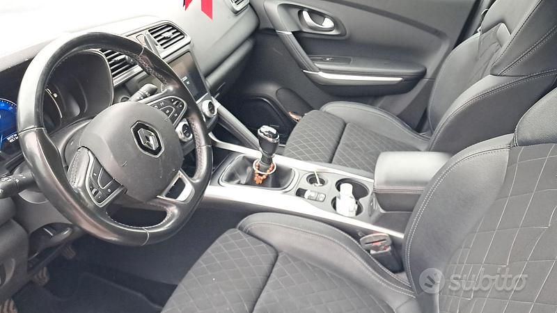 Usata Renault Kadjar 150 CV (110 kW) 2019 Blu SUV