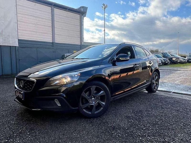 Usata Volvo V40 CC Momentum 116 CV (85 kW) 2013 Nero Station wagon
