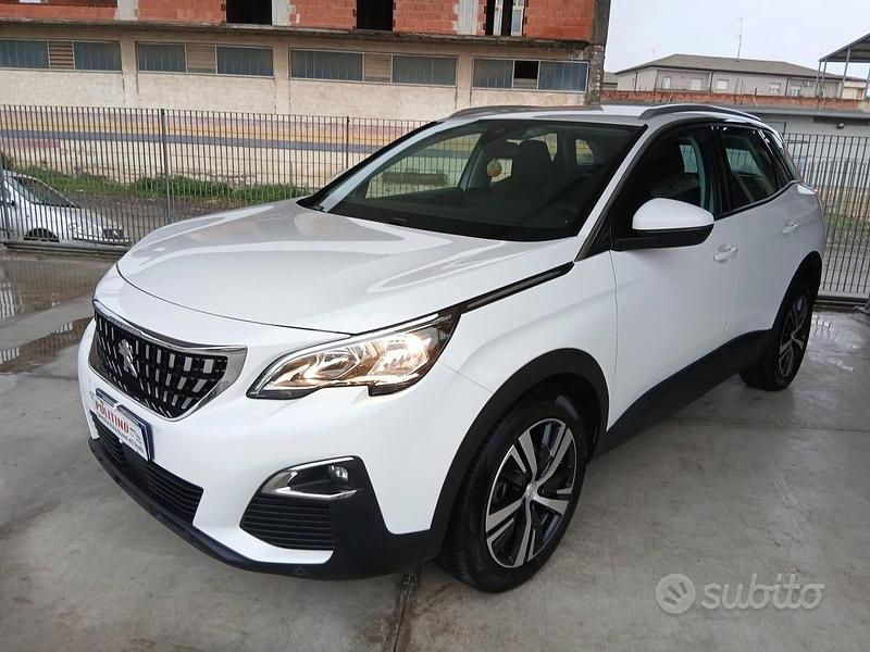 Usata Peugeot 3008 Business-Line 130 CV (95 kW) 2020 Bianco Station wagon