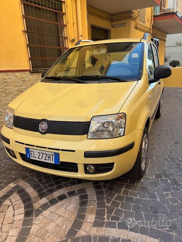 Usata Fiat Panda Classica 77 CV (56 kW) 2012 Giallo Berlina