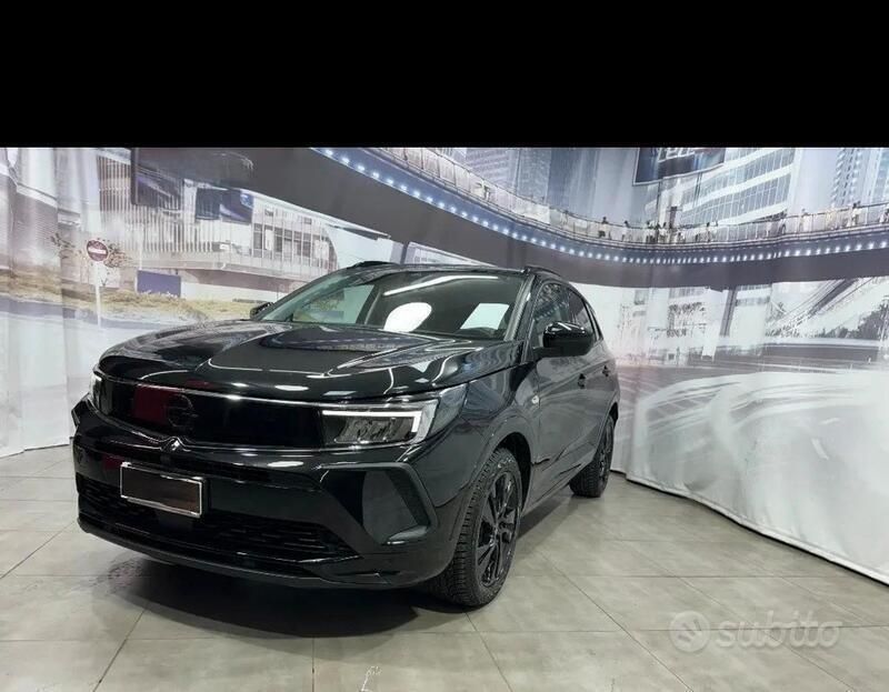Usata Opel Grandland X GS Line 131 CV (96 kW) 2022 Nero SUV