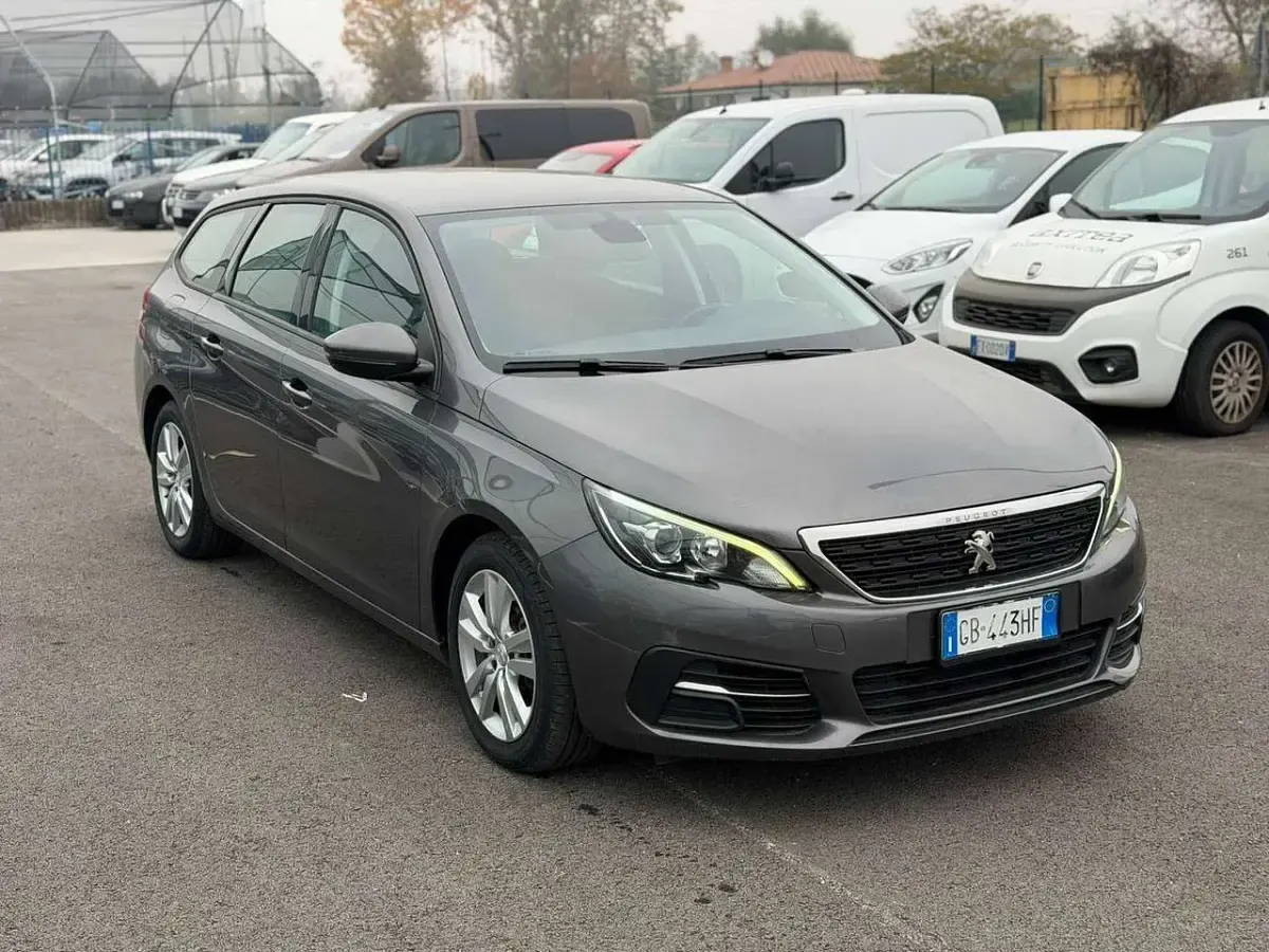 Usata Peugeot 308 SW S 102 CV (75 kW) 2020 Grigio Station wagon