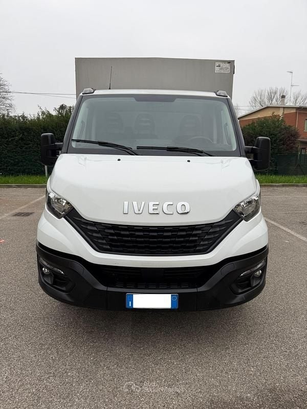Usata Iveco Daily 136 CV (100 kW) 2020