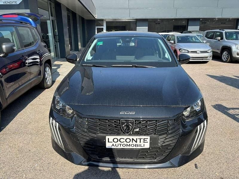 Usata Peugeot 208 Allure 101 CV (74 kW) 2024 Nero Utilitaria