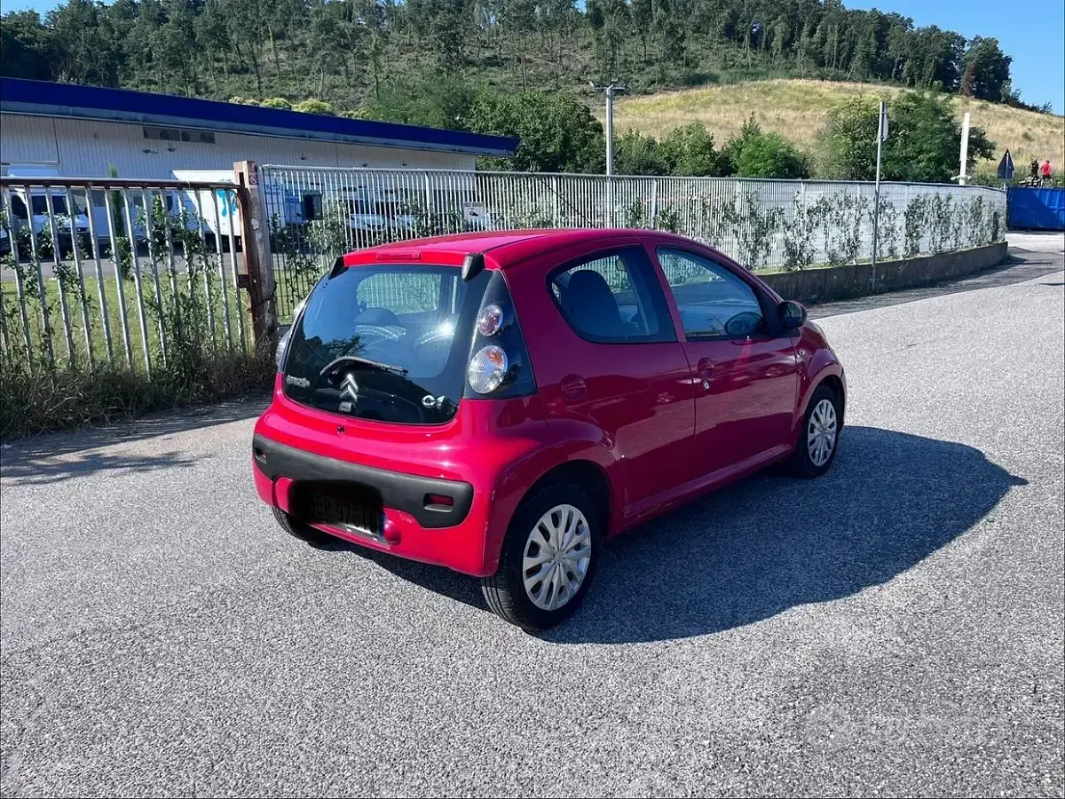 Usata Citroën C1 Attraction 68 CV (50 kW) 2013 Rosso Utilitaria
