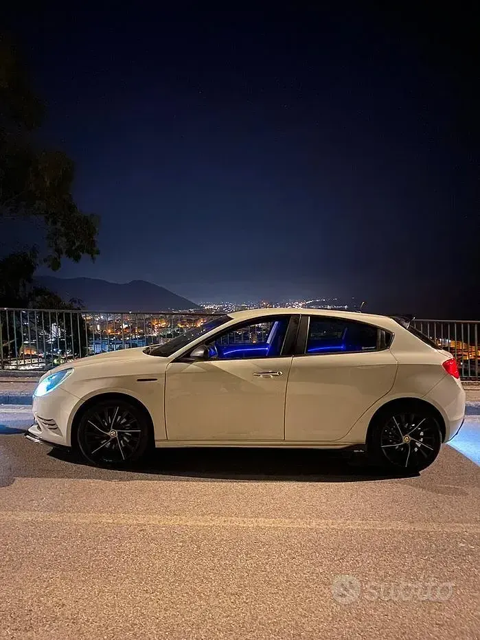 Usata Alfa Romeo Giulietta 175 CV (128 kW) 2014 Bianco Utilitaria