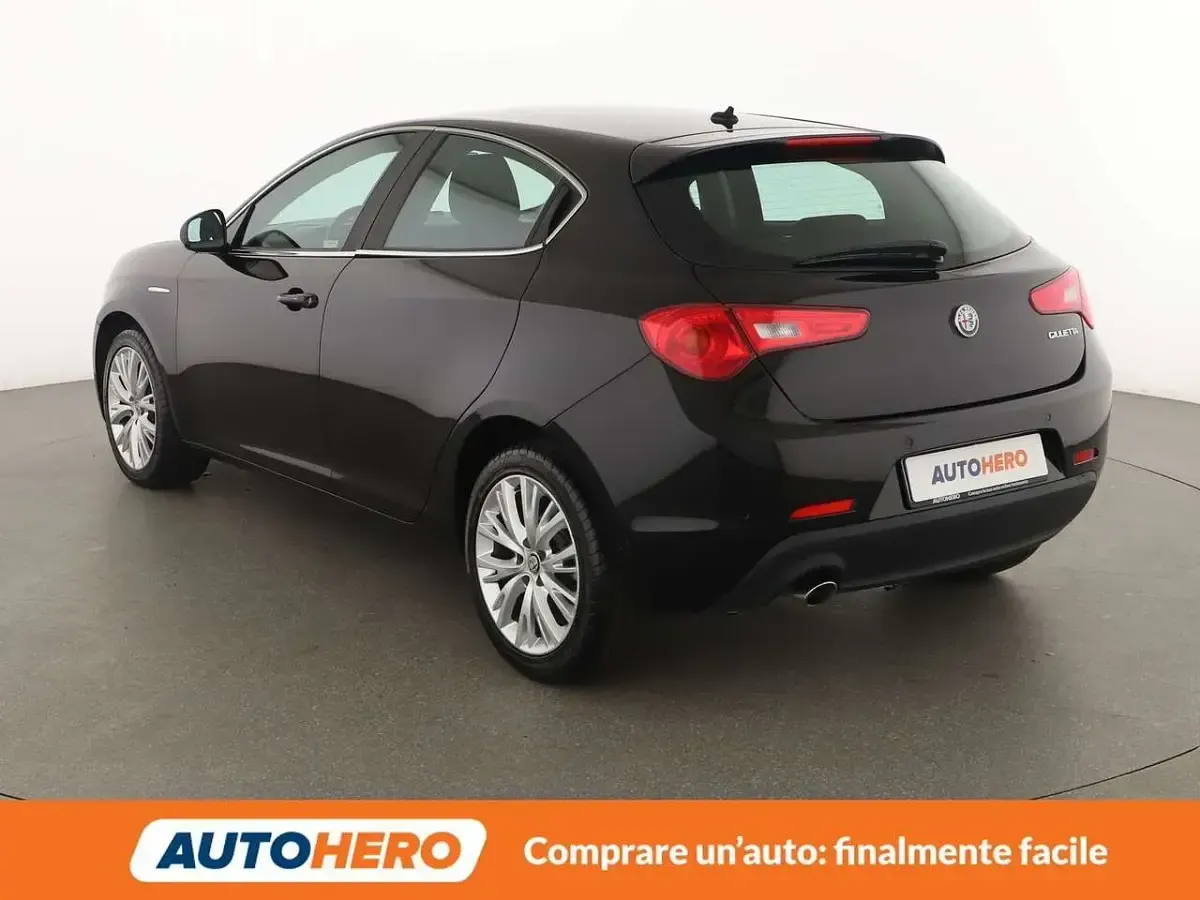 Usata Alfa Romeo Giulietta Super 120 CV (88 kW) 2016 Nero Utilitaria