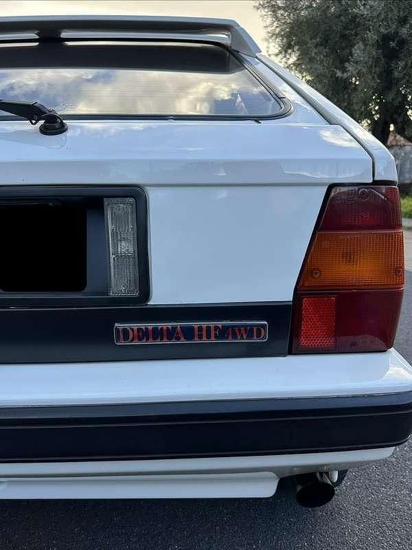 Usata Lancia Delta 166 CV (122 kW) 1987 Bianco Utilitaria