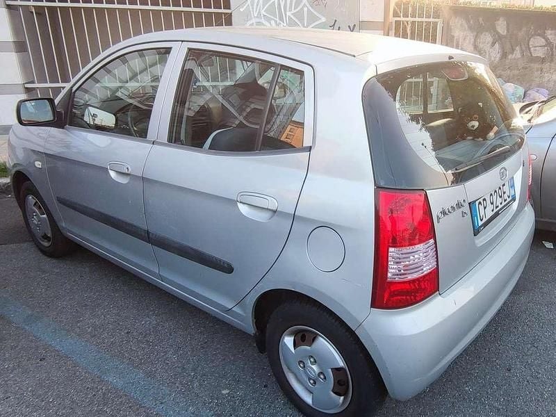Usata Kia Picanto Air 65 CV (47 kW) 2004 Grigio Utilitaria