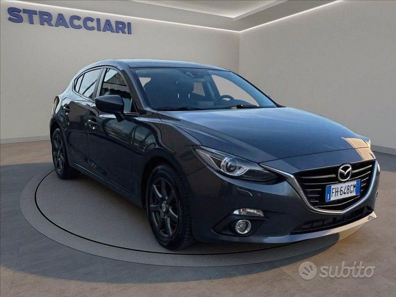 Usata Mazda 3 Exceed 105 CV (77 kW) 2017 Grigio metallizzato Berlina