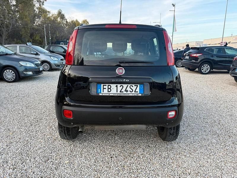 Usata Fiat Panda Lounge 80 CV (58 kW) 2016 Nero Utilitaria