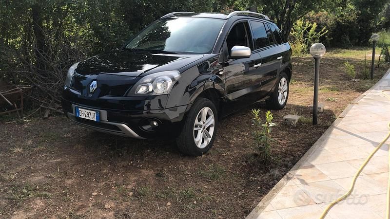 Usata Renault Koleos Bose Edition 175 CV (128 kW) 2011 Nero SUV