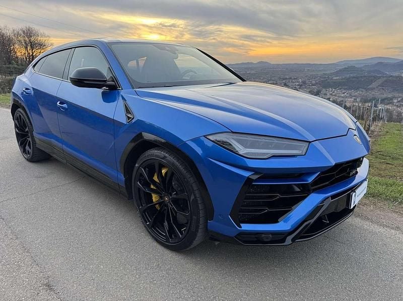 Usata Lamborghini Urus 650 CV (478 kW) 2022 Blu eleos SUV