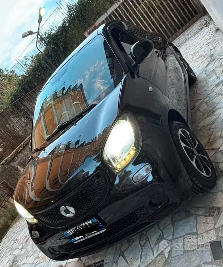 Usata Smart ForFour 75 CV (55 kW) 2015 Nero Utilitaria