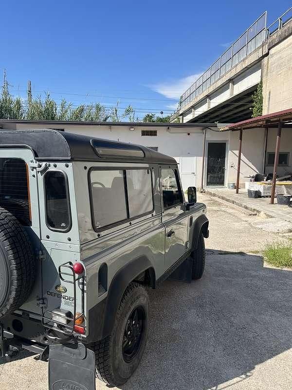 Usata Land Rover Defender 150 CV (110 kW) 2000 SUV