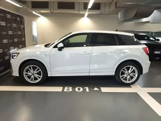 Usata Audi Q2 S-Line 150 CV (110 kW) 2025 Bianco SUV