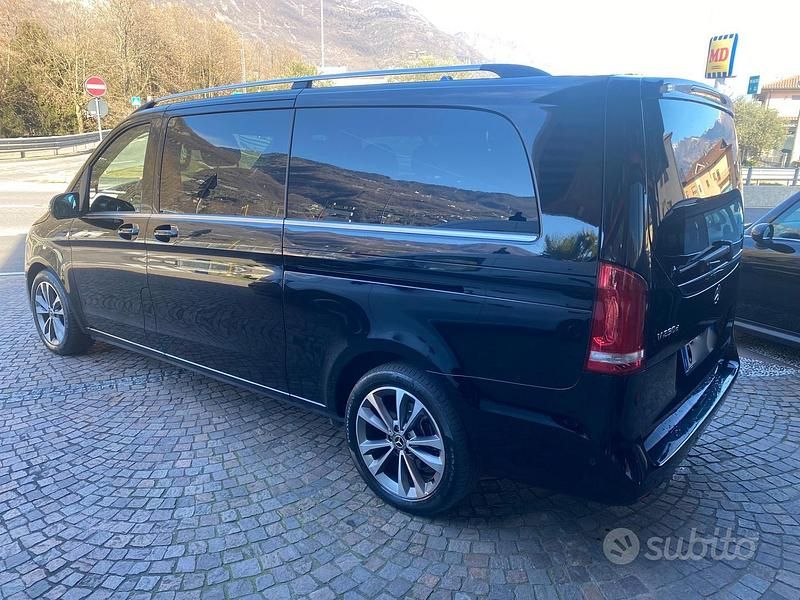 Usata Mercedes V250 Premium 190 CV (139 kW) 2021 Nero Monovolume