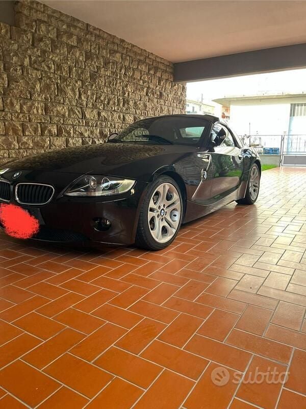 Nero Usata 2006 BMW Z4 Cabrio | 13.000 € (Buon prezzo) - Immagine 1/4