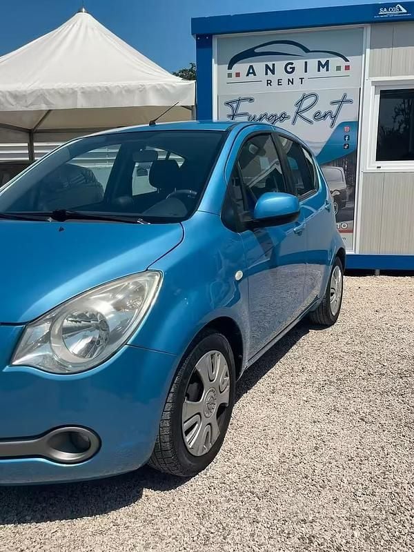 Usata Opel Agila 65 CV (47 kW) 2009 Blu Utilitaria