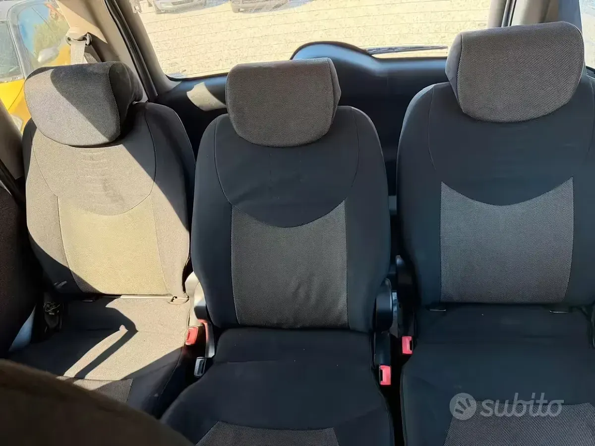 Usata Fiat Multipla Dynamic 120 CV (88 kW) 2010 Grigio Monovolume