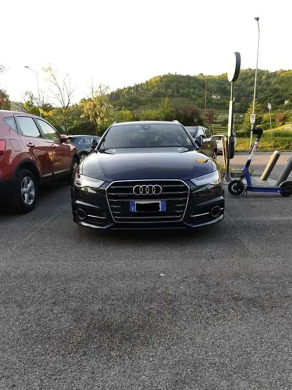 Usata Audi A6 Business Plus 190 CV (139 kW) 2018 Blu Station wagon