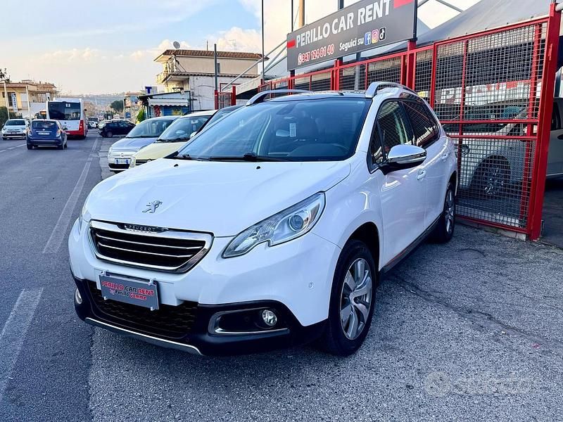 Usata Peugeot 2008 Allure 82 CV (60 kW) 2013 Bianco SUV