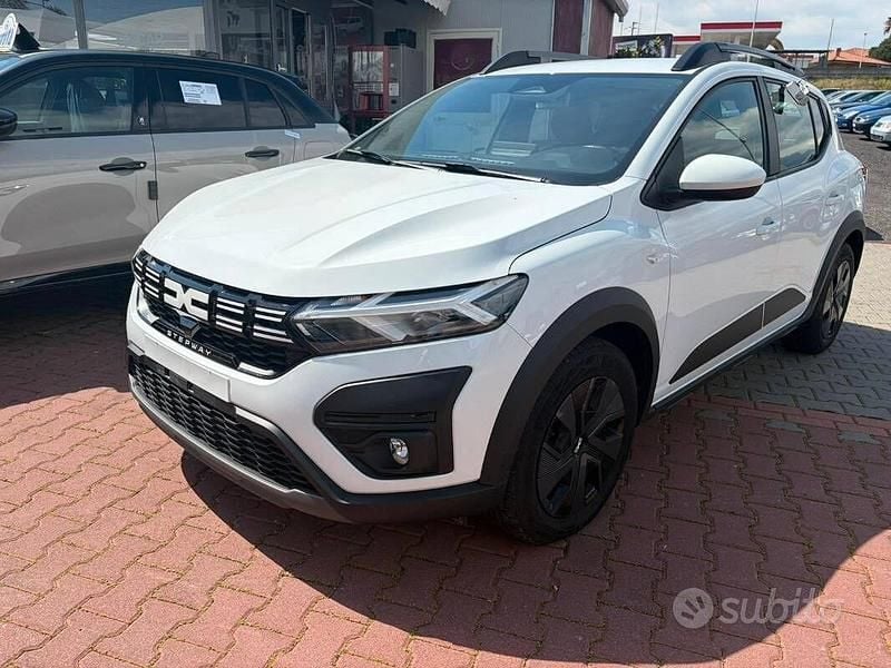 Usata Dacia Sandero Expression 90 CV (66 kW) 2025 Berlina