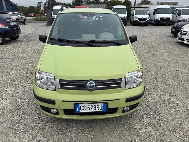 Usata Fiat Panda Dynamic 59 CV (43 kW) 2005 Verde Berlina