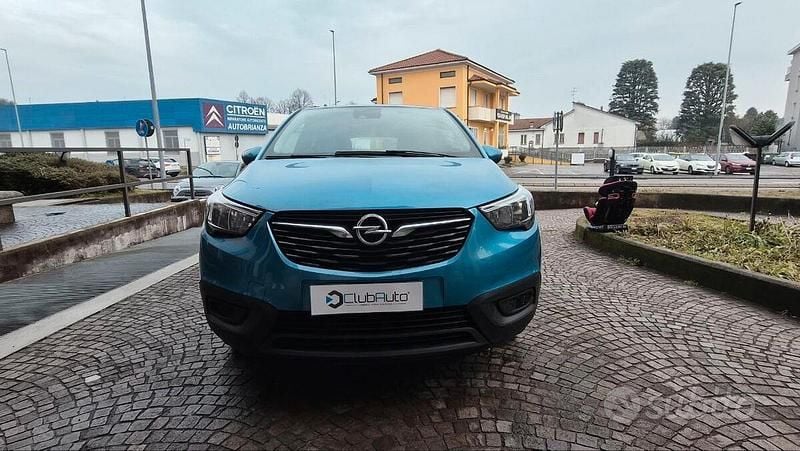 Usata Opel Crossland X 83 CV (61 kW) 2019 Blu/azzurro SUV