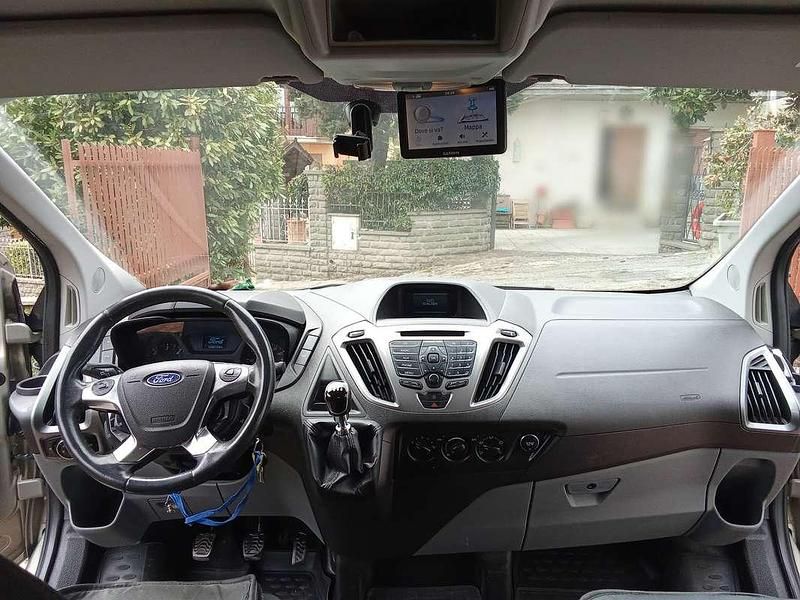 Usata Ford Transit Custom Trend 125 CV (91 kW) 2015 Grigio Station wagon