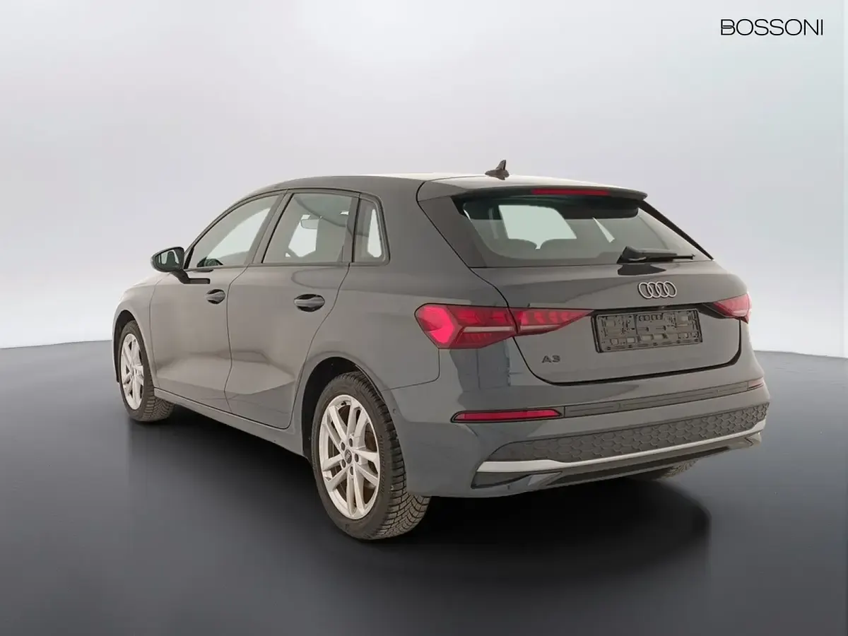Usata Audi A3 Advanced 150 CV (110 kW) 2025 Grigio Berlina