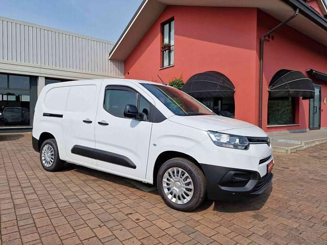 Gebraucht Toyota Proace City City 100 PS (73 kW) 2023 Weiß Van / Kleinbus