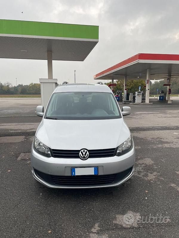 Grigio Usata 2015 VW Caddy Monovolume | 10.000 € (Buon prezzo) - Immagine 1/4
