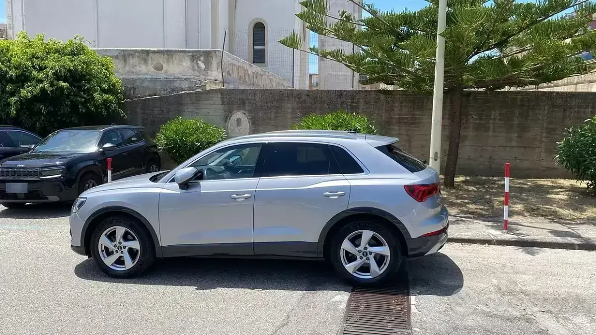 Usata Audi Q3 Business 150 CV (110 kW) 2025 Grigio SUV