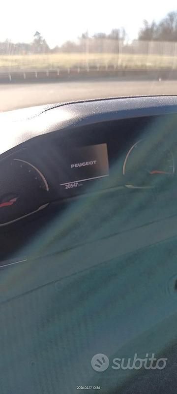 Usata Peugeot 208 75 CV (55 kW) 2023 Nero Utilitaria