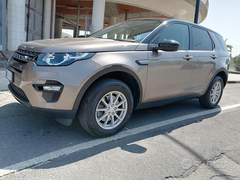 Marrone Usata 2016 Land Rover Discovery Sport HSE SUV | 16.900 € (Molto cara) - Immagine 1/4