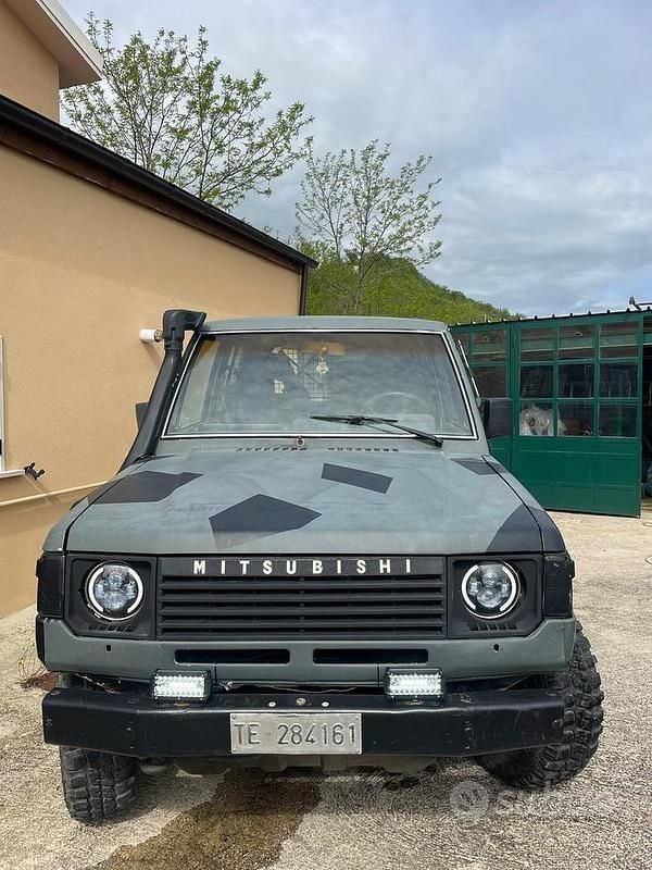 Usata Mitsubishi Pajero 1988 Verde SUV