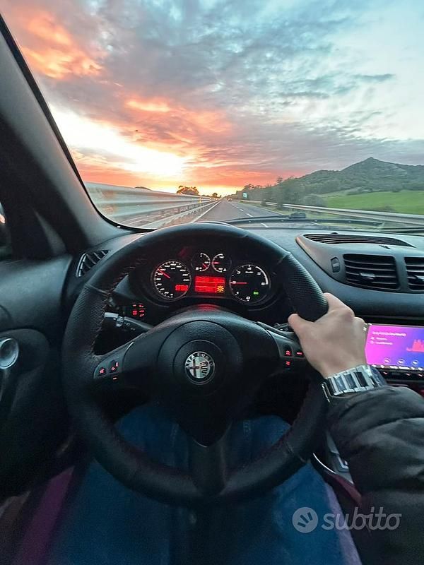 Usata Alfa Romeo 147 150 CV (110 kW) 2007 Nero Utilitaria