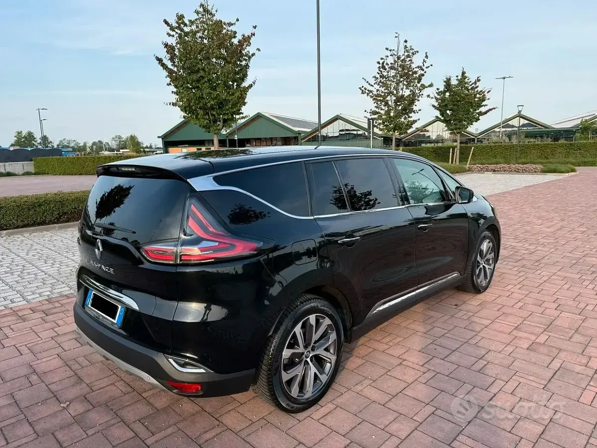Usata Renault Espace Initiale Paris 160 CV (117 kW) 2016 Nero Monovolume
