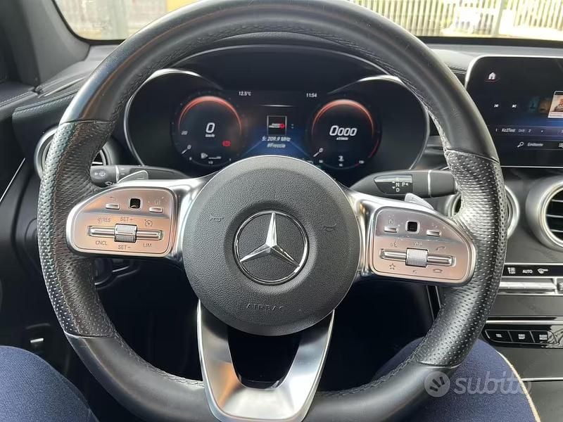 Usata Mercedes GLC300 Premium 245 CV (180 kW) 2020 Nero Coupé