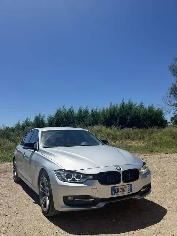 Usata BMW 318 Sport Line 143 CV (105 kW) 2012 Station wagon