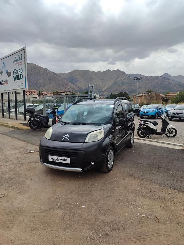 Usata Citroën Nemo XTR 75 CV (55 kW) 2014 Nero Monovolume