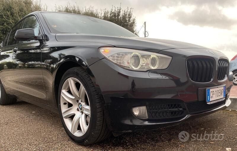 Usata BMW 520 Gran Turismo 184 CV (135 kW) 2012 Nero Berlina