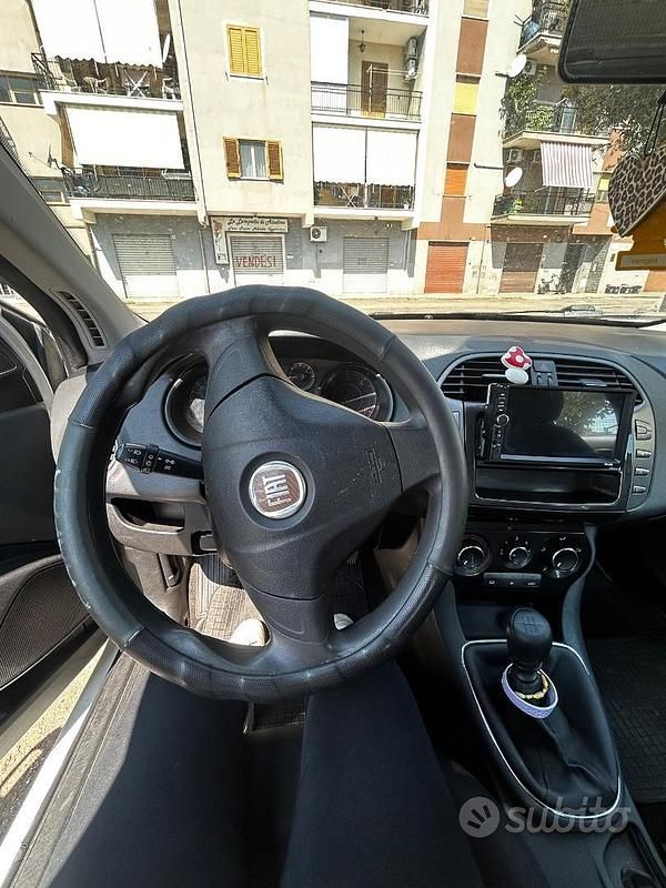 Usata Fiat Bravo 105 CV (77 kW) 2010 Bianco Utilitaria