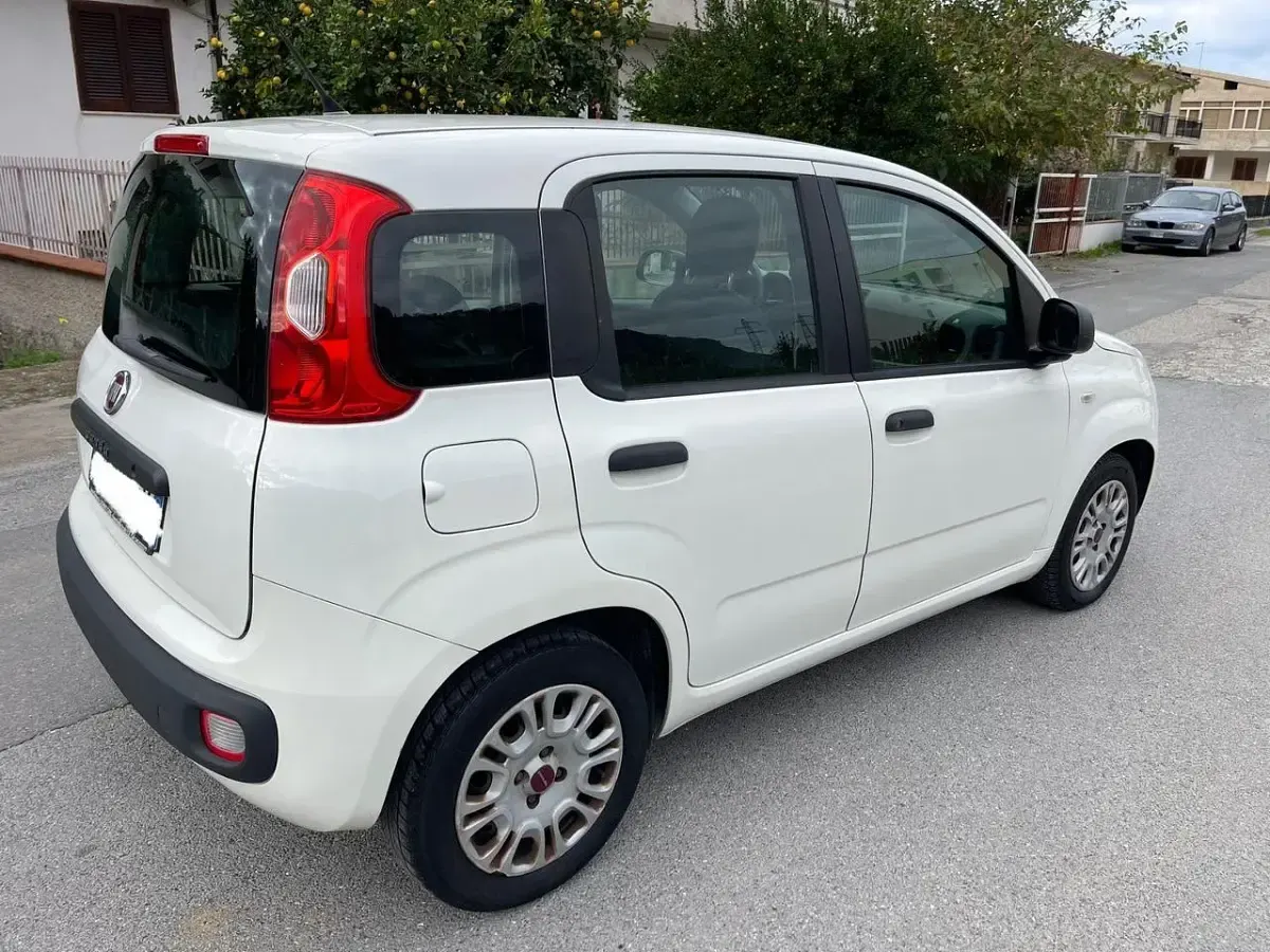 Usata Fiat Panda Easy 75 CV (55 kW) 2012 Bianco Utilitaria