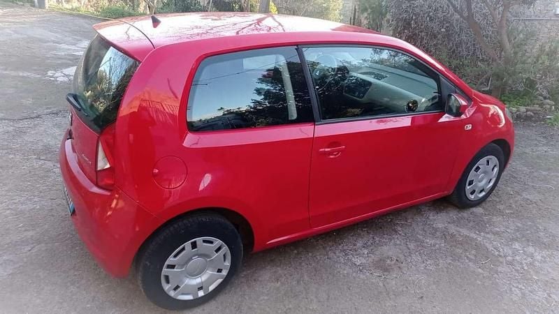 Usata Seat Mii Reference 68 CV (50 kW) 2014 Rosso Utilitaria