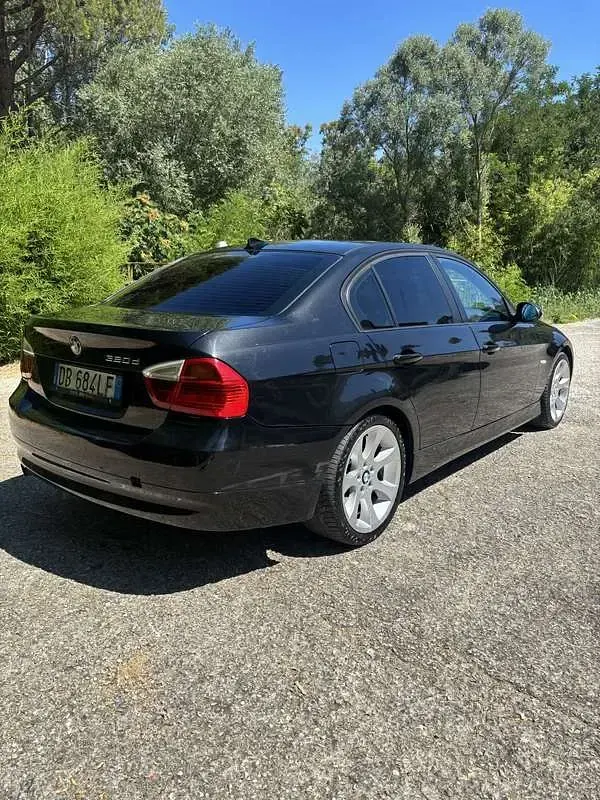 Usata BMW 320 M Sport 163 CV (119 kW) 2006 Nero Berlina