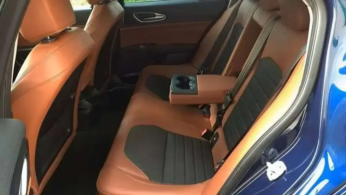 Usata Alfa Romeo Giulia Business 136 CV (100 kW) 2019 Berlina