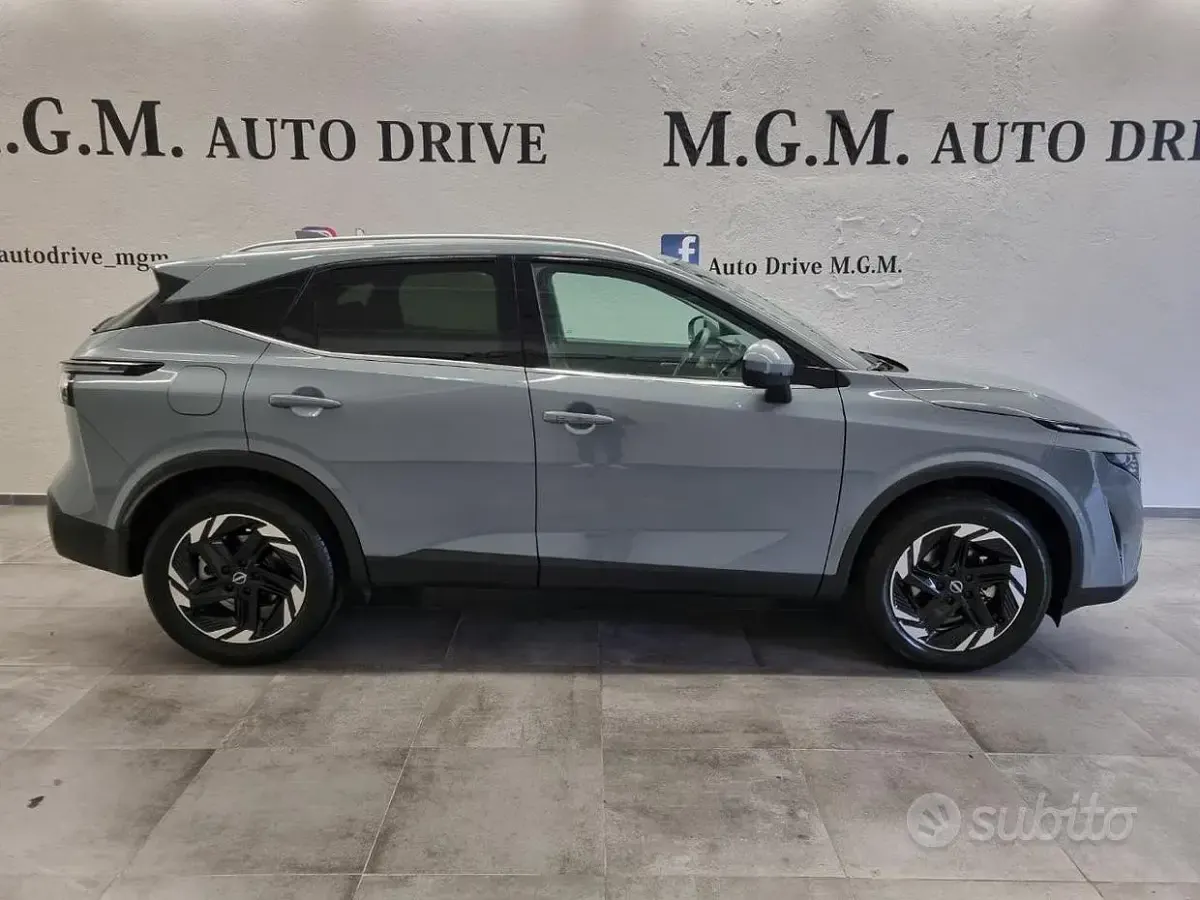 Nuova Nissan Qashqai N-Connecta 140 CV (102 kW) 2026 Grigio SUV